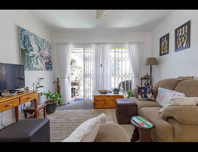 5 BEDROOM HOUSE SOLD IN FOREST HILLS